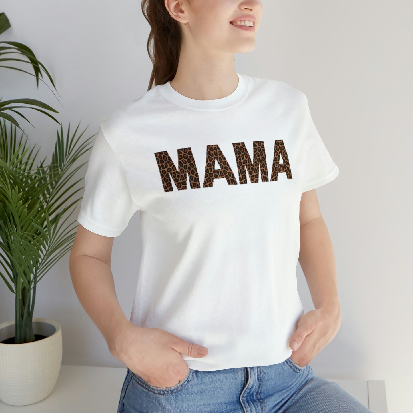 Women's Graphic "Mama" Tee-Shirt